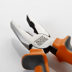 170516 ALICATE UNIVERSAL HR 160MM  2