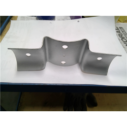 ABRAZADERA PINTADA TEJANA POSTE MADERA 