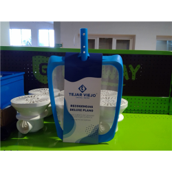 TVRECOGEHOJAS PLANO CLIP 