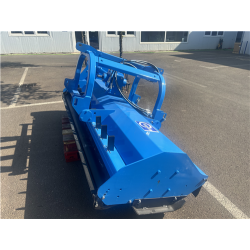 TRITURADORA DE MARTILLOS CCHGS 2400 DESP/REV  2