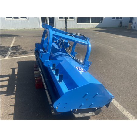 TRITURADORA DE MARTILLOS CCHGS 2400 DESP/REV 